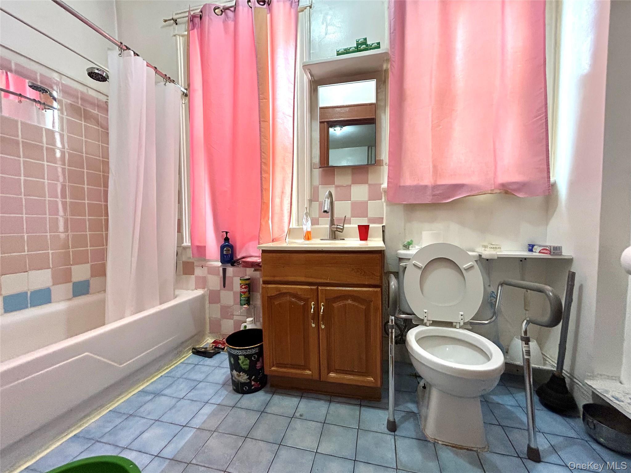 Single Family 41st Road Queens, NY 11373, MLS-1049091-10