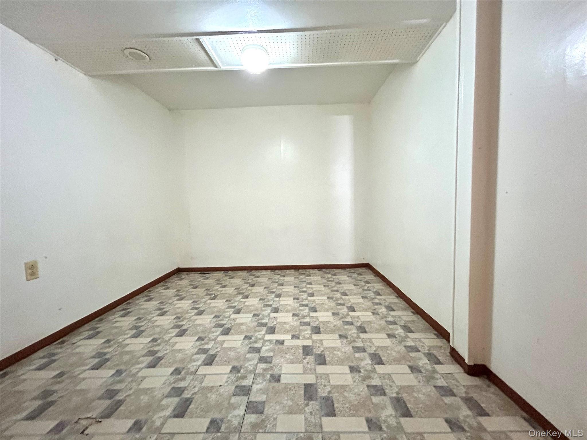 Single Family 41st Road Queens, NY 11373, MLS-1049091-19