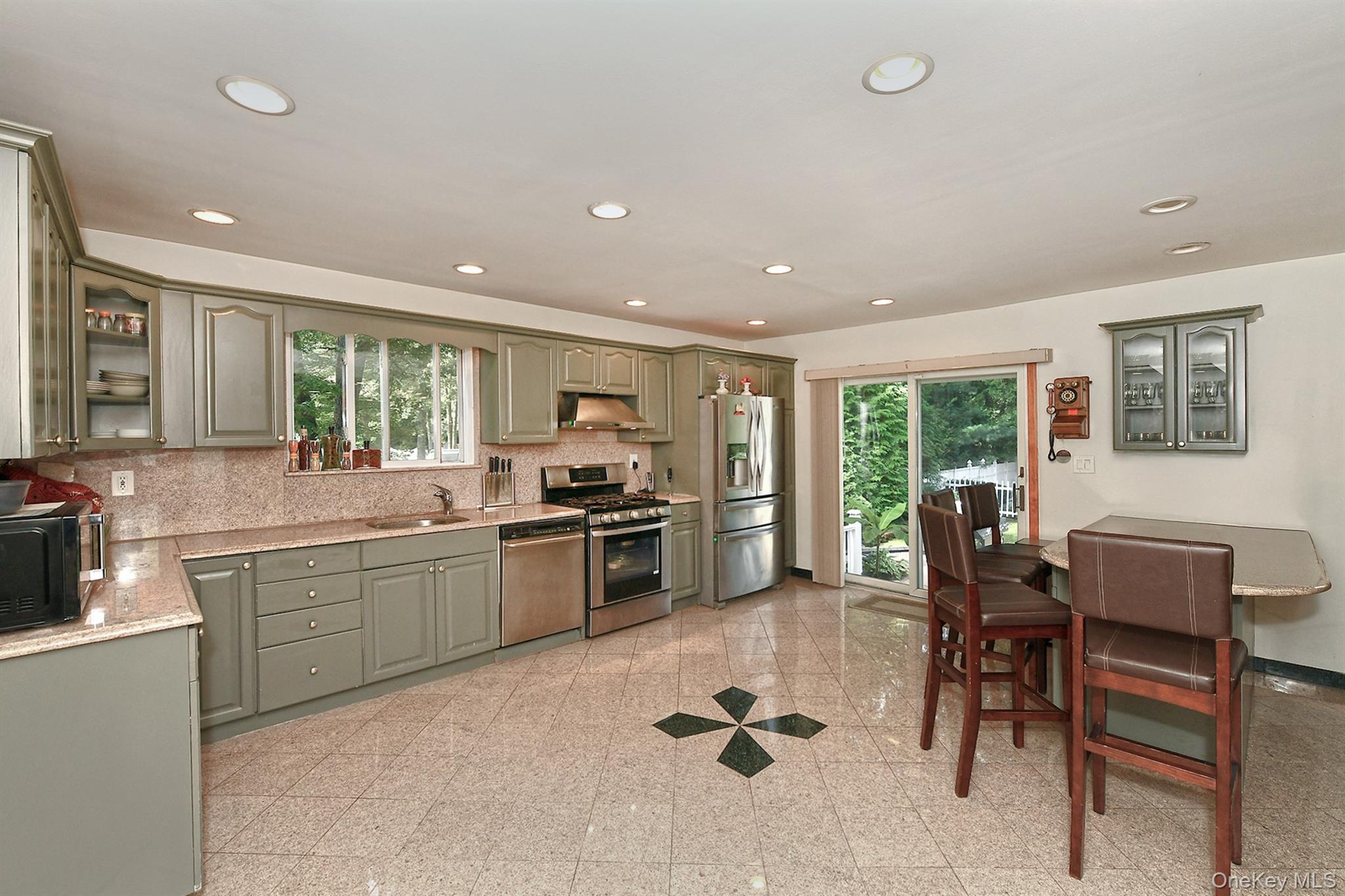 Single Family Village Hill Drive Suffolk County, NY 11746, MLS-1049094-17