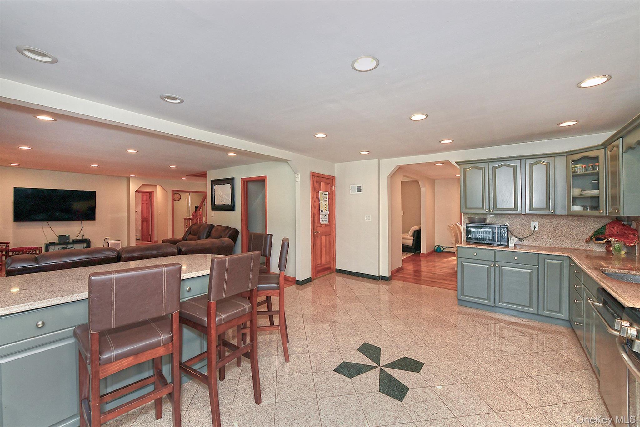 Single Family Village Hill Drive Suffolk County, NY 11746, MLS-1049094-18
