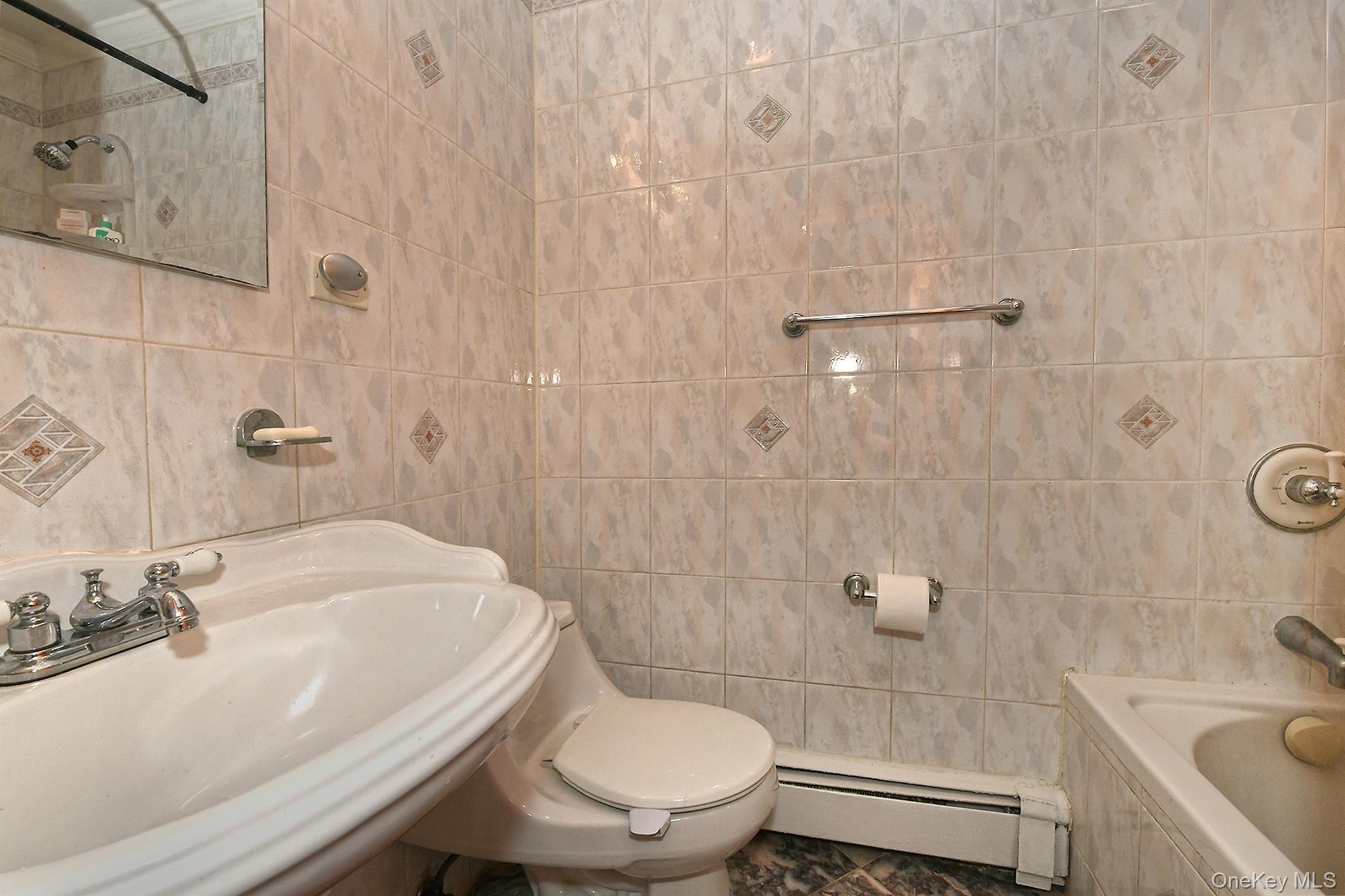 Single Family Village Hill Drive Suffolk County, NY 11746, MLS-1049094-26