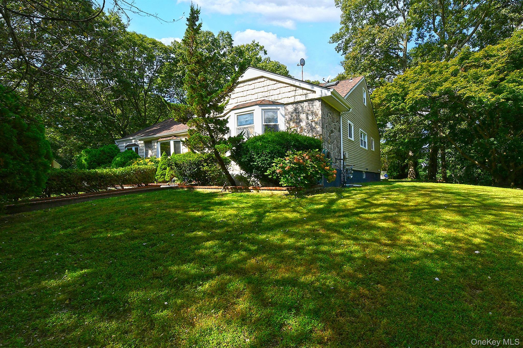 Single Family Village Hill Drive Suffolk County, NY 11746, MLS-1049094-6
