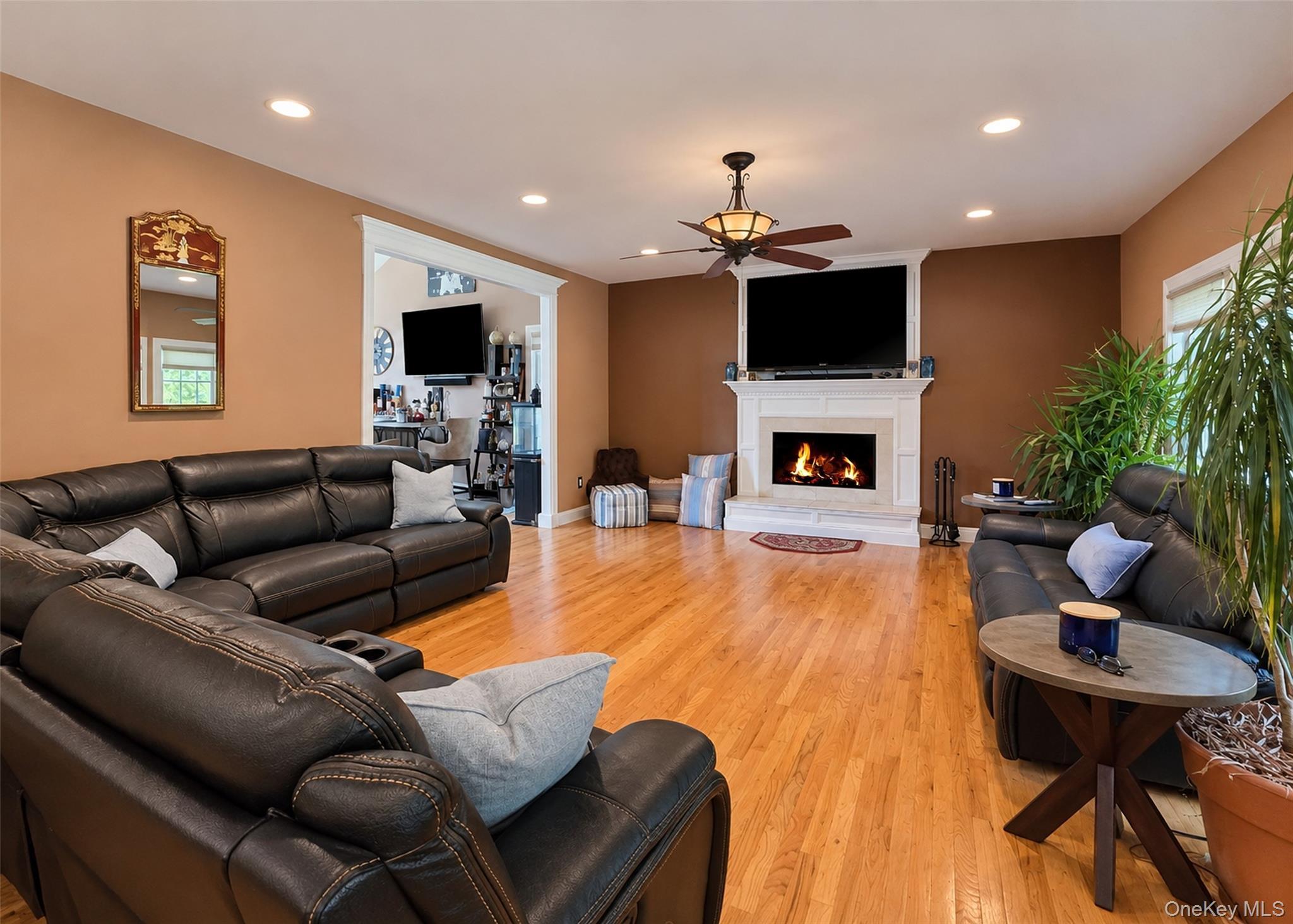 Single Family Keystone Court  Suffolk County, NY 11787, MLS-1049096-10