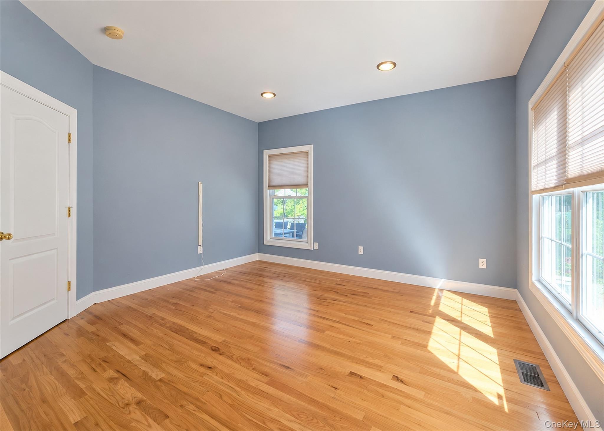 Single Family Keystone Court  Suffolk County, NY 11787, MLS-1049096-15