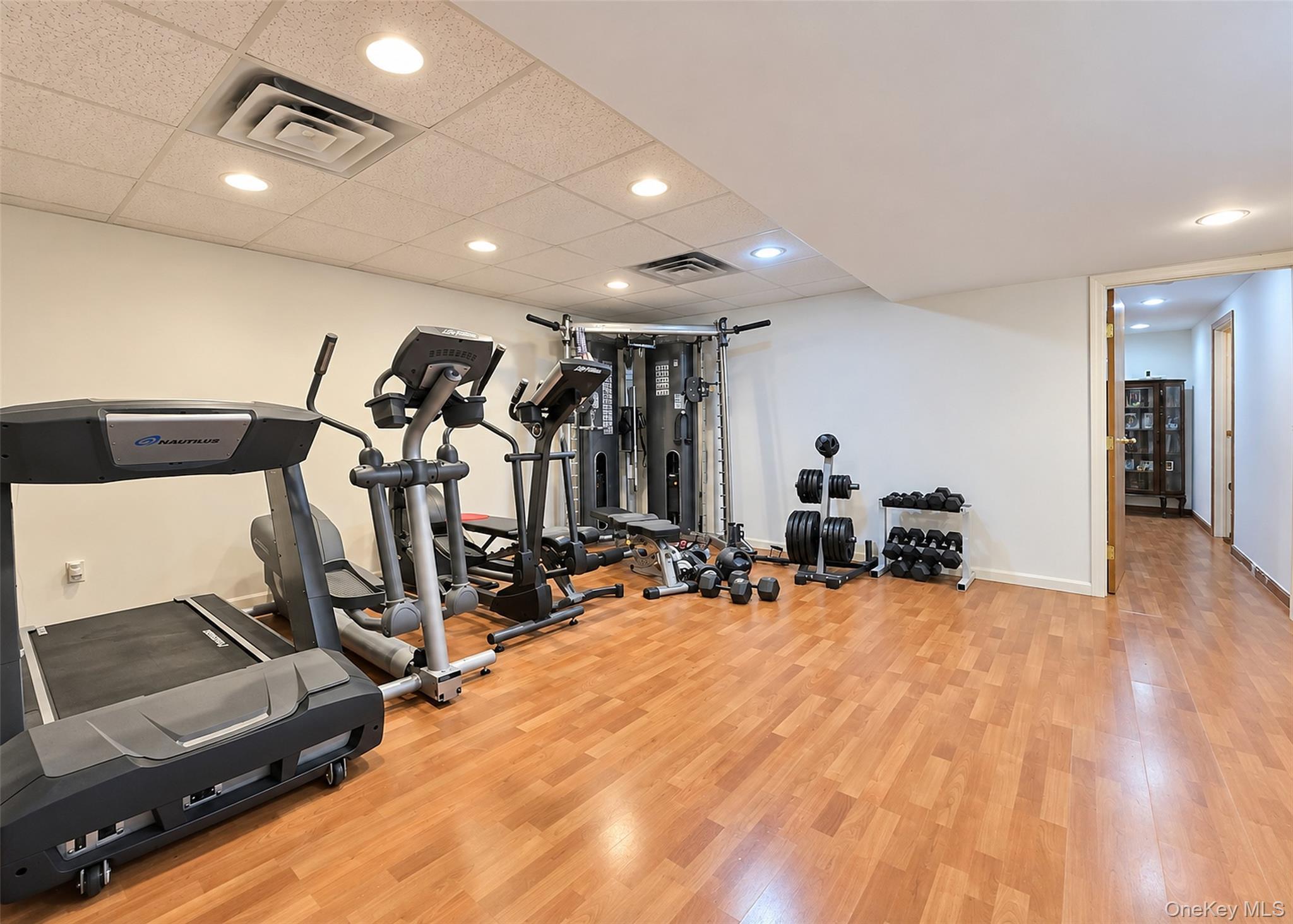 Single Family Keystone Court  Suffolk County, NY 11787, MLS-1049096-29