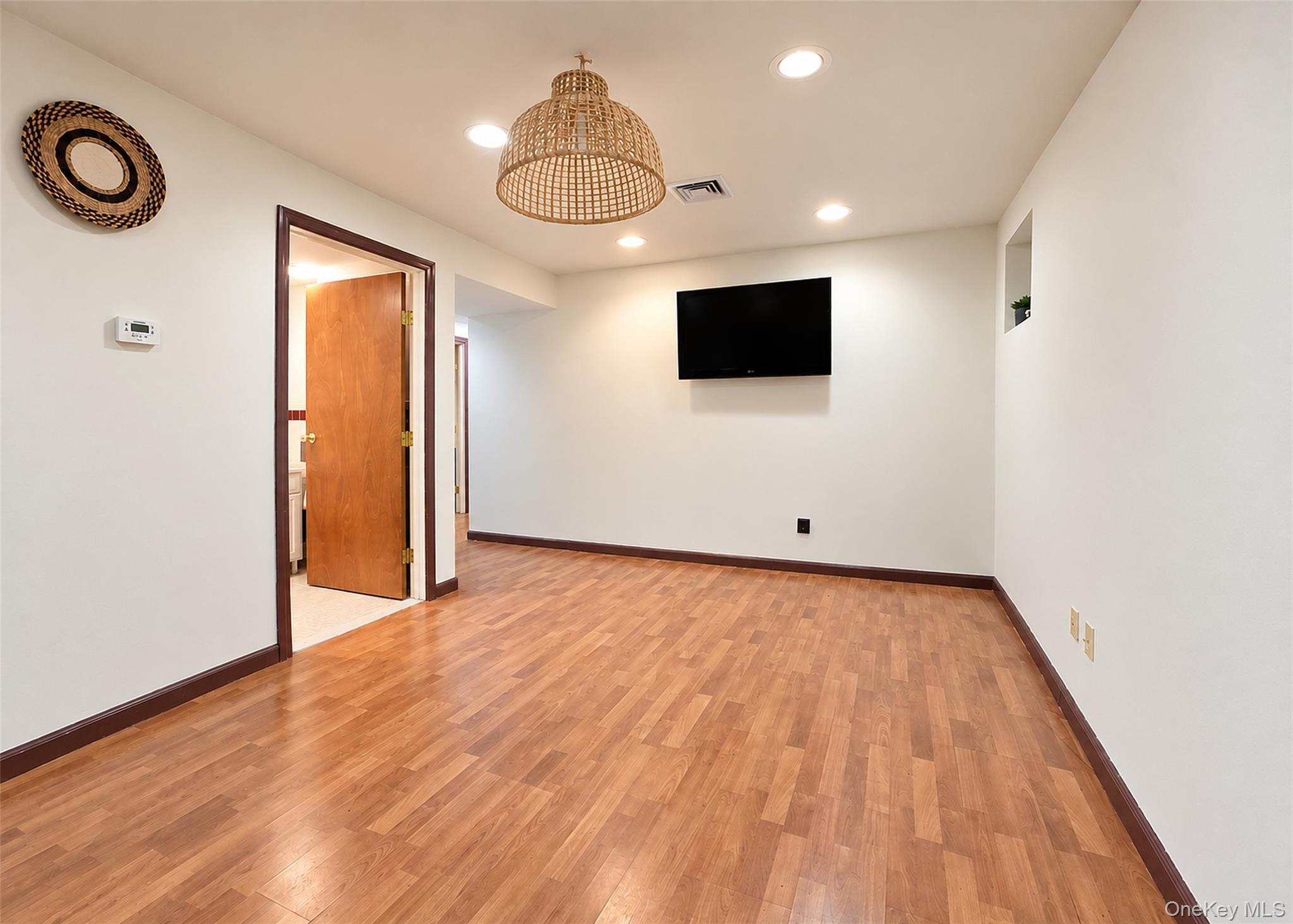 Single Family Keystone Court  Suffolk County, NY 11787, MLS-1049096-31