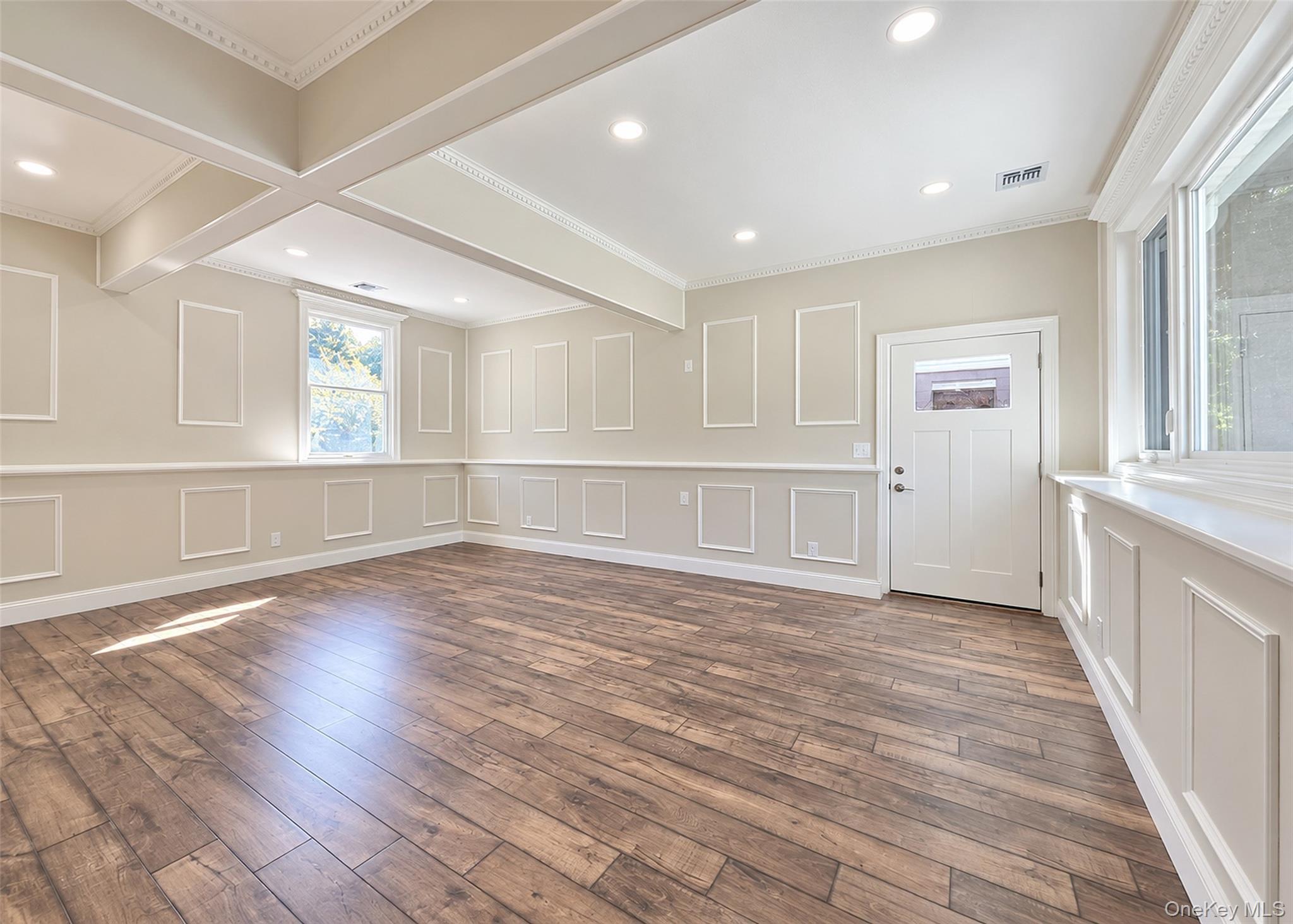 Single Family Victoria Lane Suffolk County, NY 11949, MLS-1049098-18