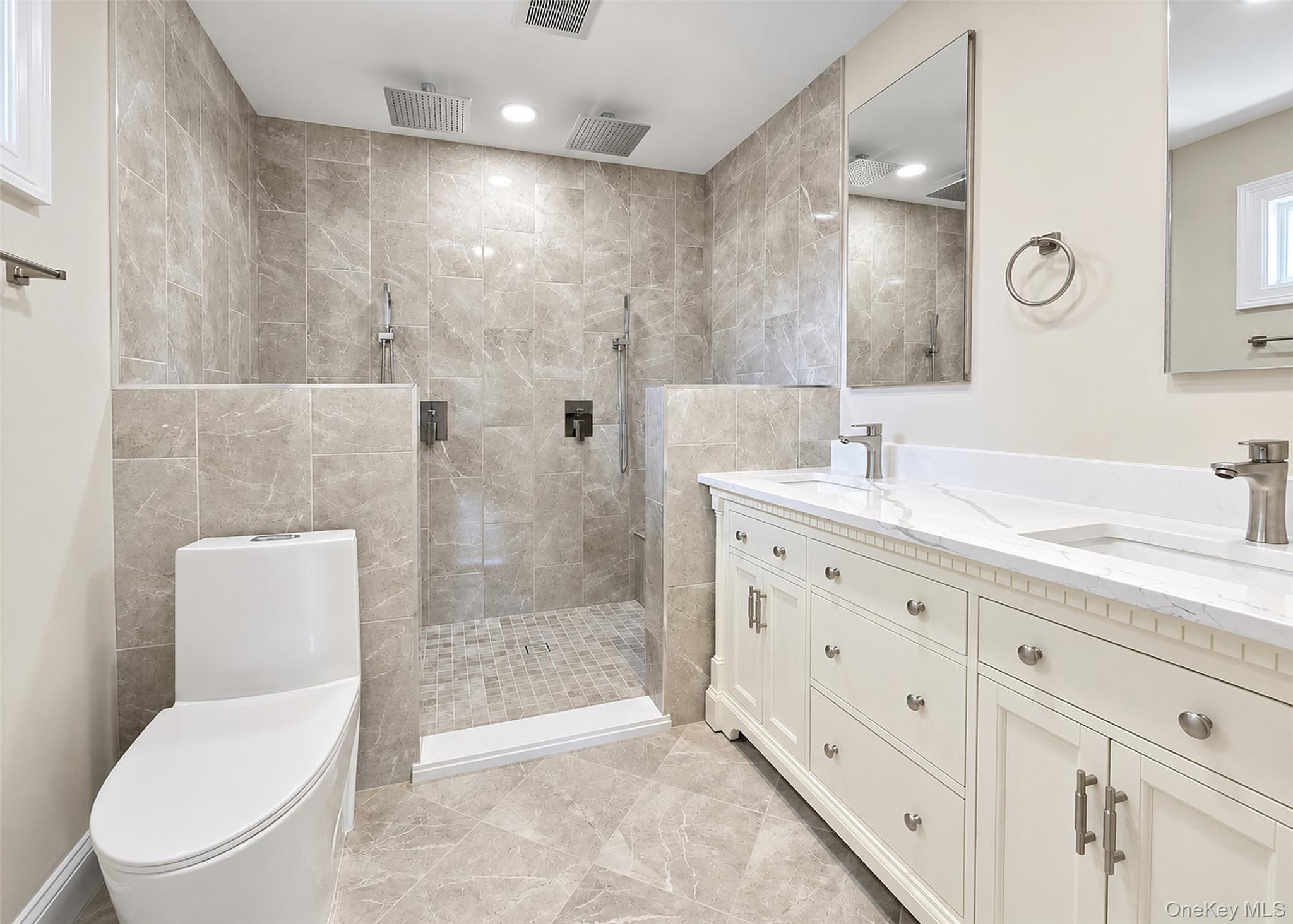Single Family Victoria Lane Suffolk County, NY 11949, MLS-1049098-28