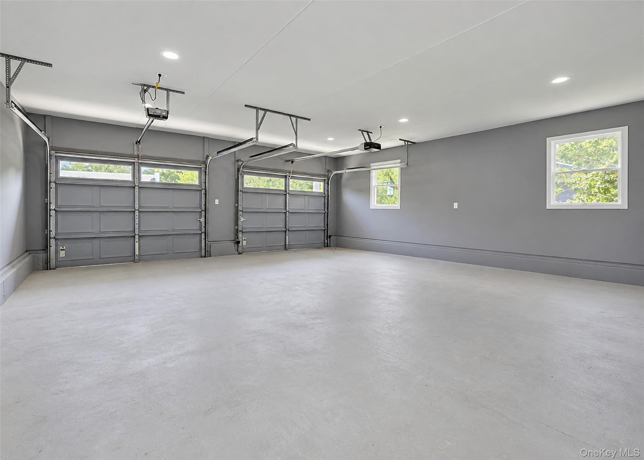 Single Family Victoria Lane Suffolk County, NY 11949, MLS-1049098-33