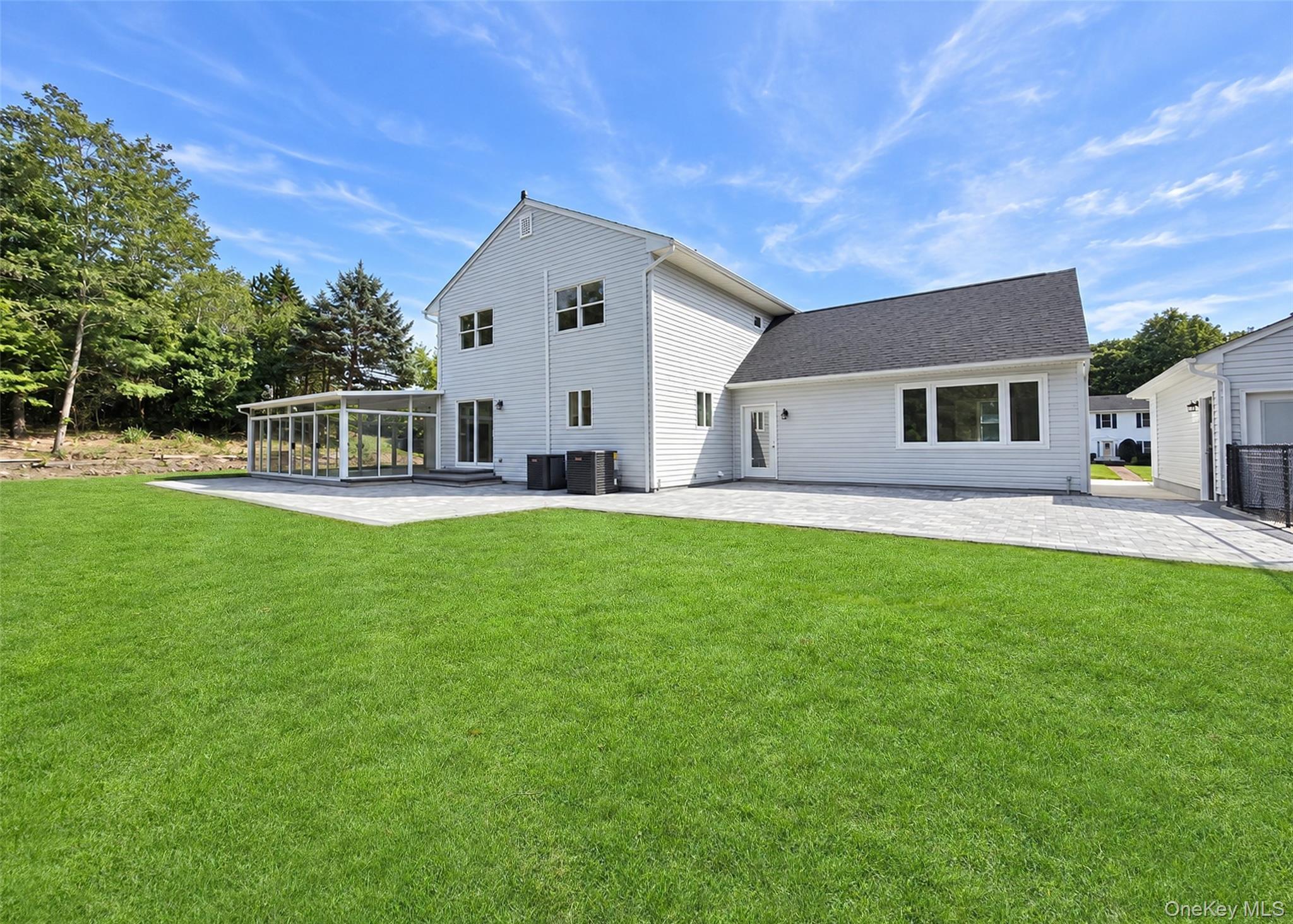 Single Family Victoria Lane Suffolk County, NY 11949, MLS-1049098-37