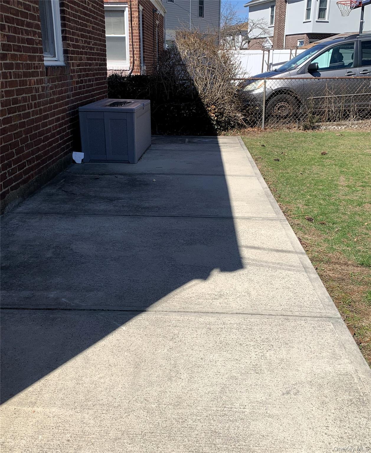 Single Family Wilton Street Nassau County, NY 11040, MLS-1049100-7