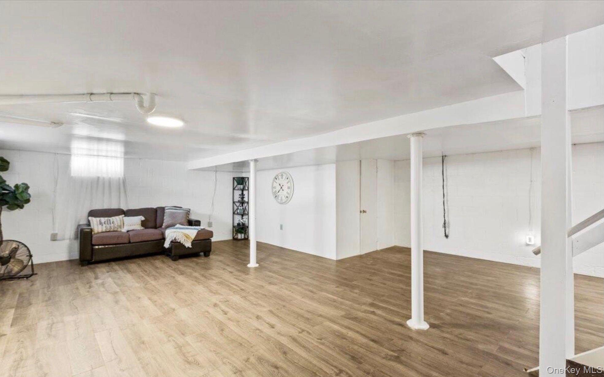 Single Family Park Avenue, Schenectady Out Of Area, NY 12304, MLS-1049111-33