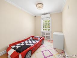 Single Family 64th Road Queens, NY 11374, MLS-1049116-22