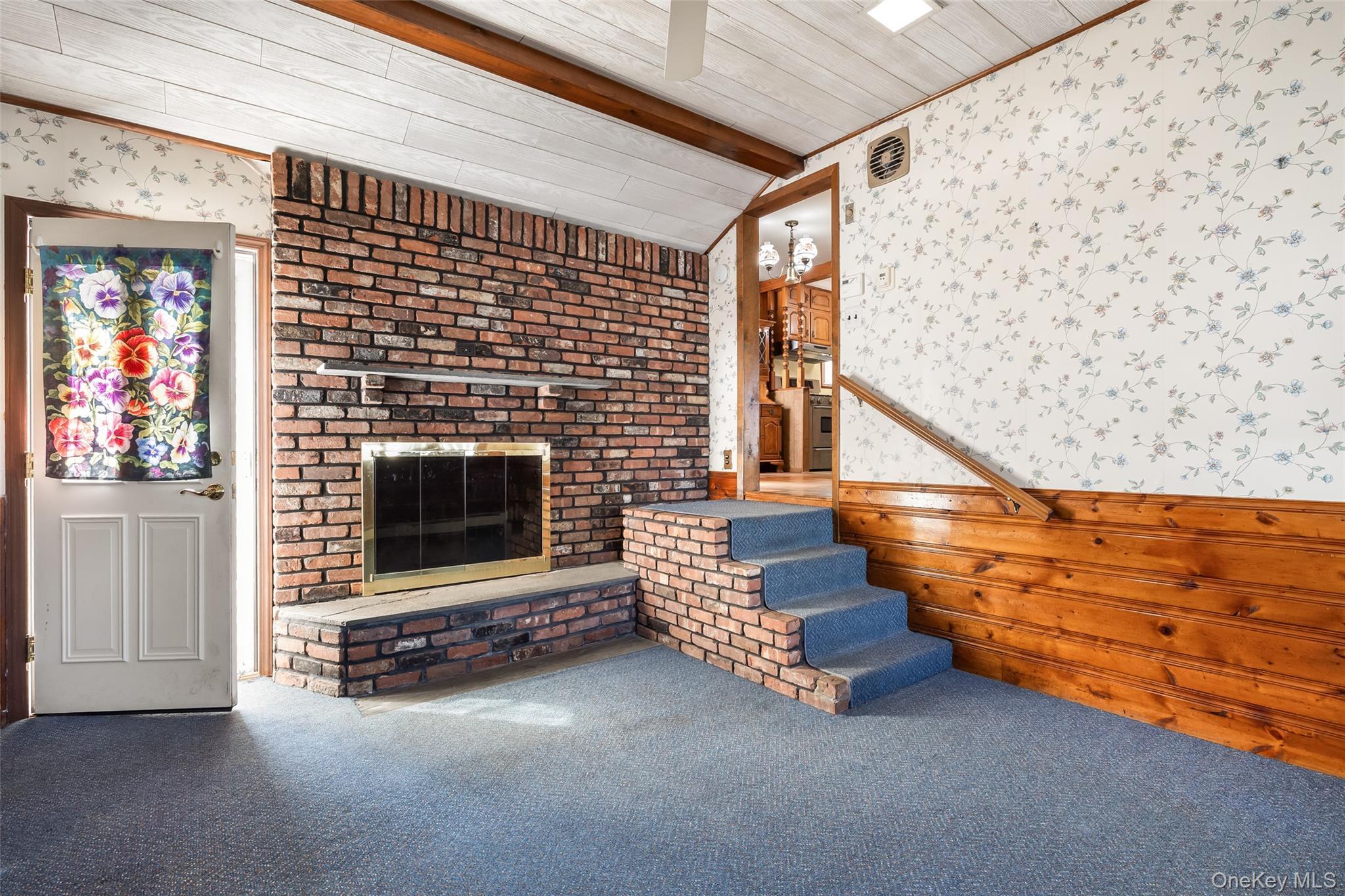 Single Family Woodbine Drive E Nassau County, NY 11801, MLS-1049130-12