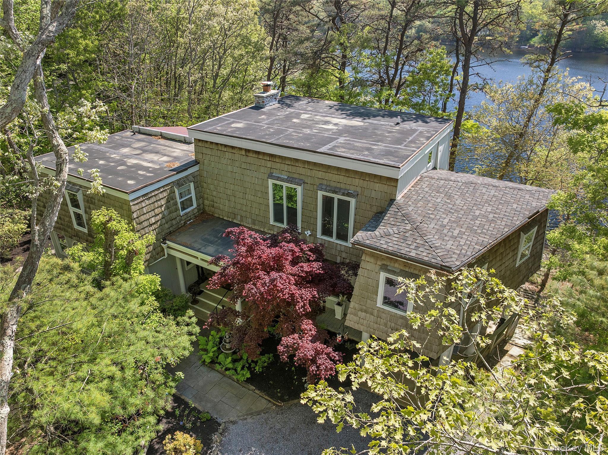Single Family Lake View Ct  Suffolk County, NY 11968, MLS-1049133-5