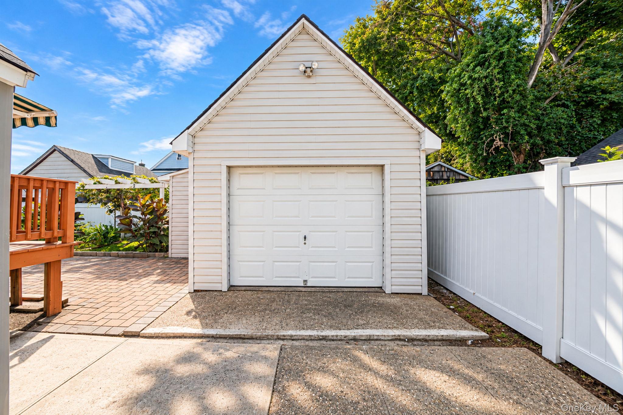 Single Family Holly Avenue  Nassau County, NY 11550, MLS-1049140-19