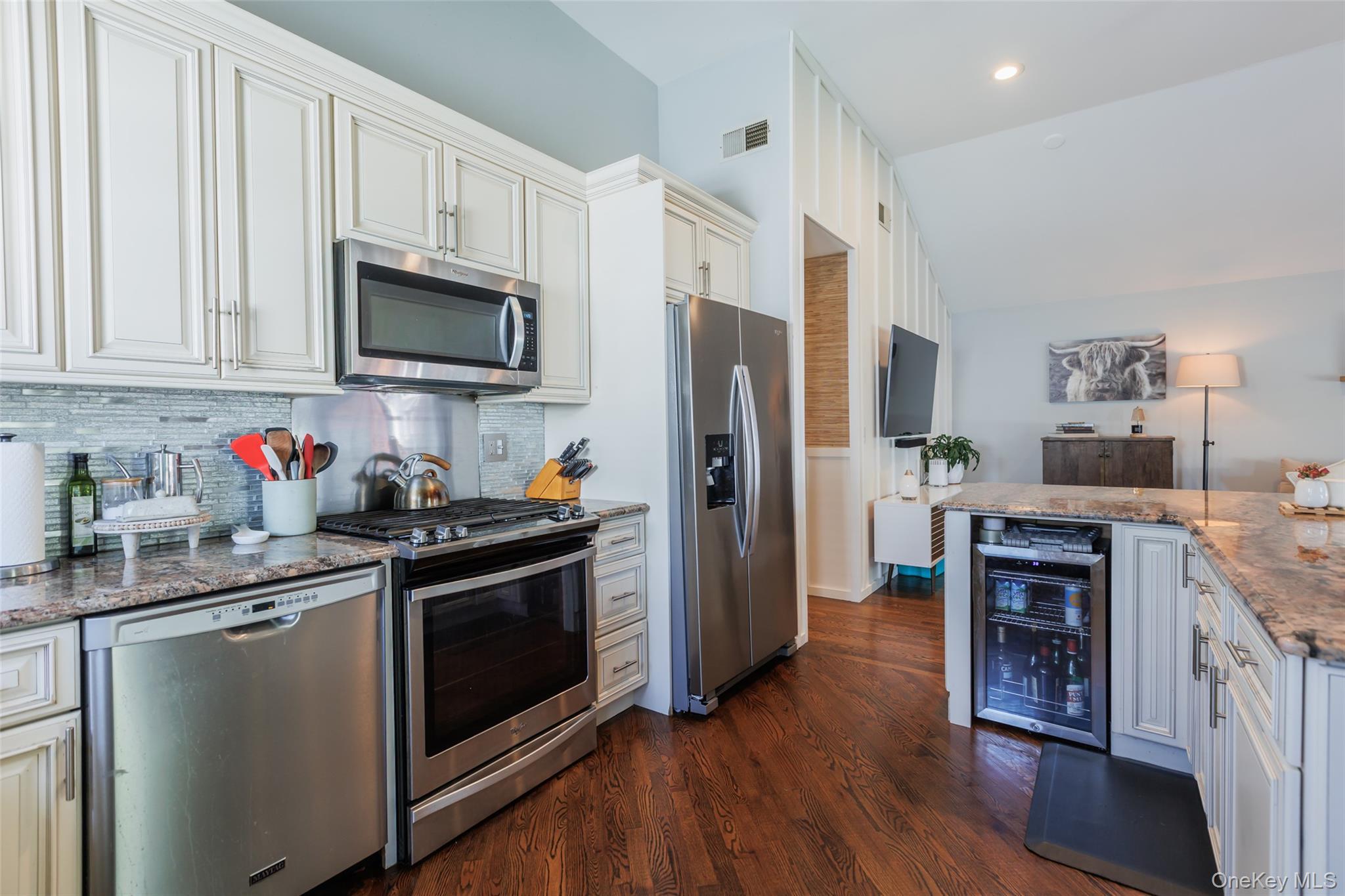 Single Family Myrtle Avenue Suffolk County, NY 11795, MLS-1049150-7