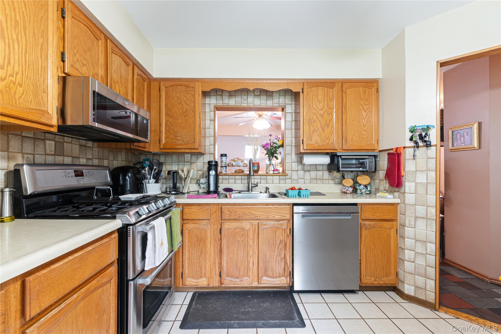 Single Family Hamlet Court  Dutchess County, NY 12590, MLS-1049169-16