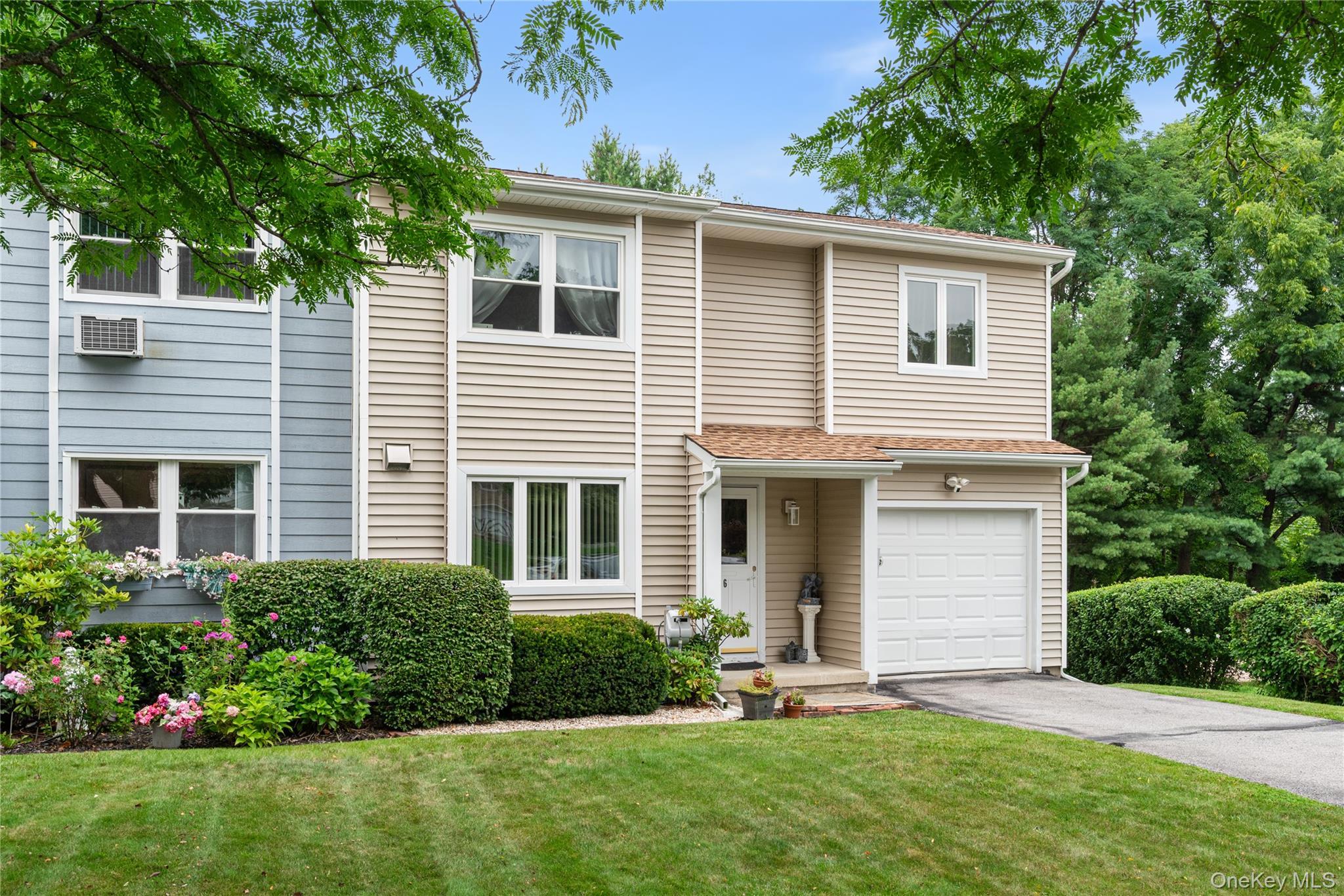 Single Family Hamlet Court  Dutchess County, NY 12590, MLS-1049169-2
