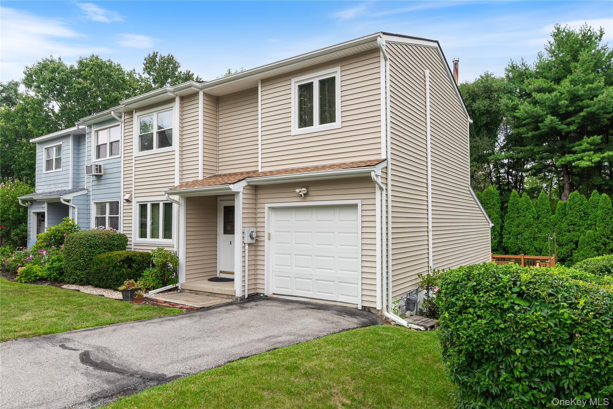 Single Family Hamlet Court  Dutchess County, NY 12590, MLS-1049169-3