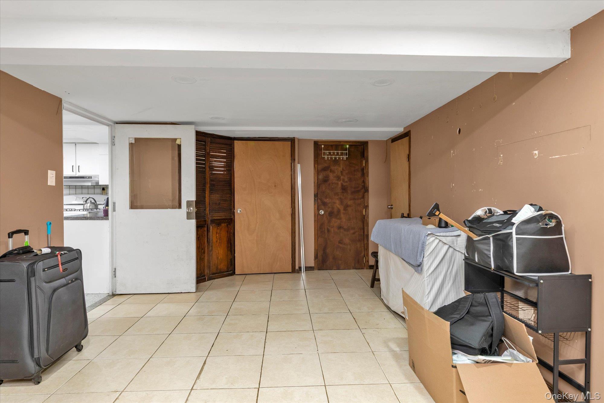 Single Family Hudson Avenue Nassau County, NY 11580, MLS-1049185-15