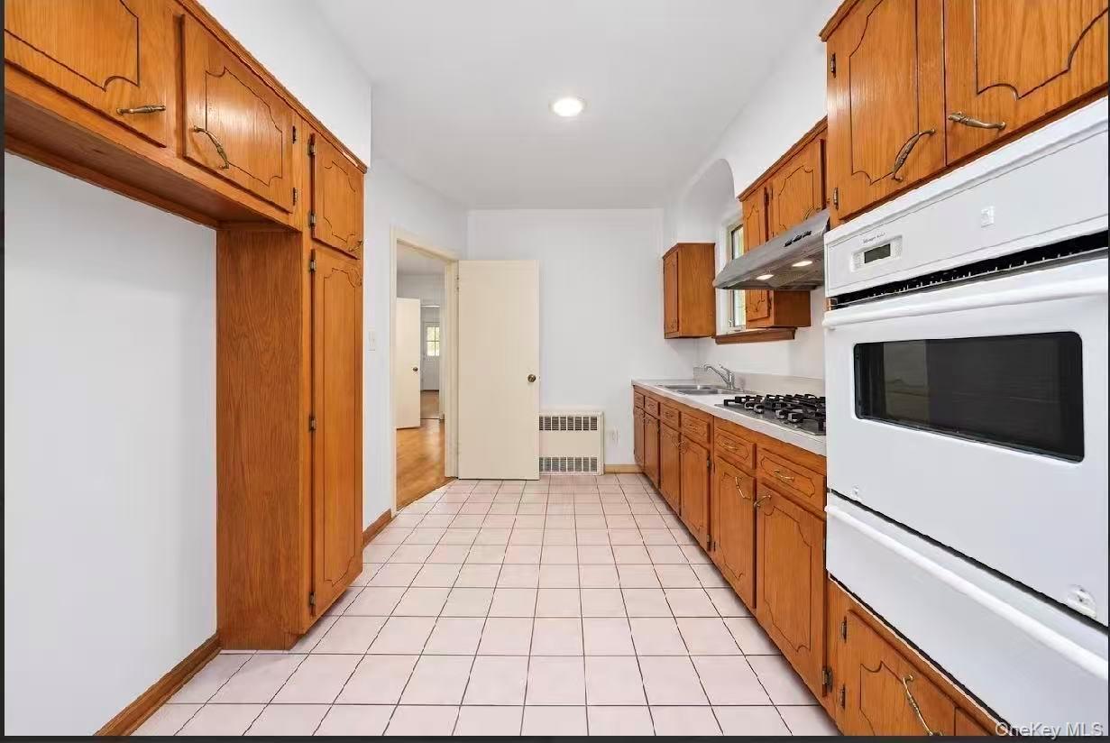 Single Family 52nd Avenue Queens, NY 11373, MLS-1049212-15