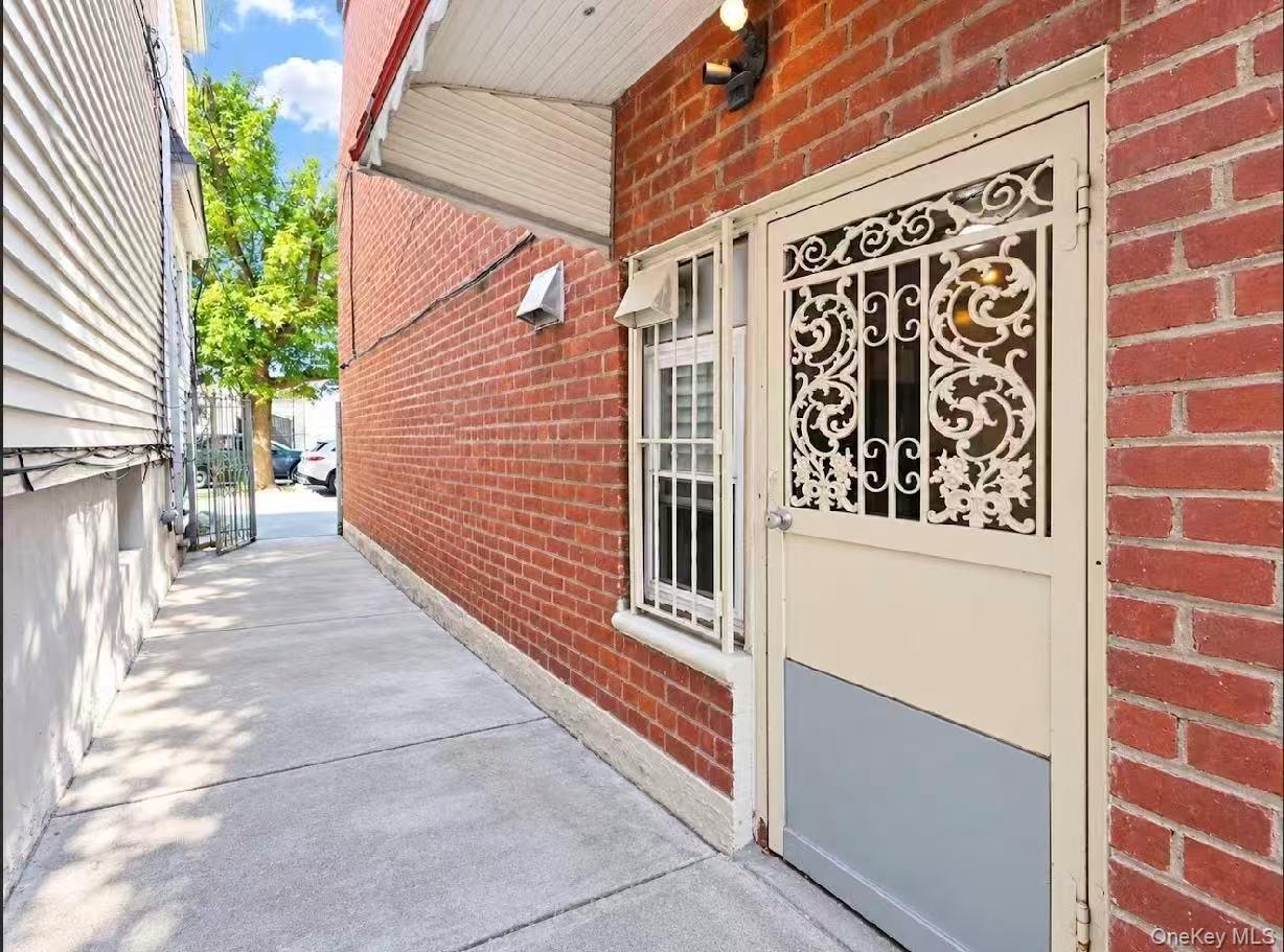 Single Family 52nd Avenue Queens, NY 11373, MLS-1049212-4