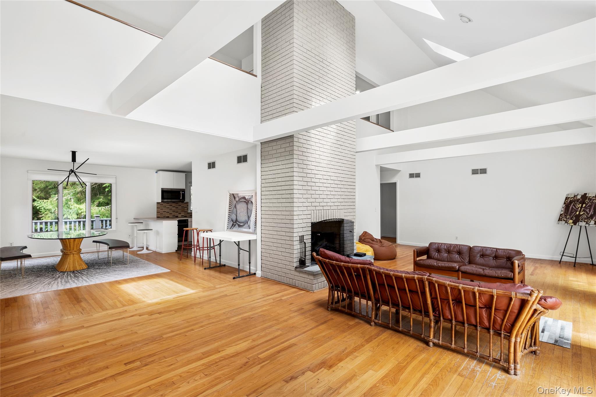 Single Family Montauk Highway  Suffolk County, NY 11968, MLS-1049213-5