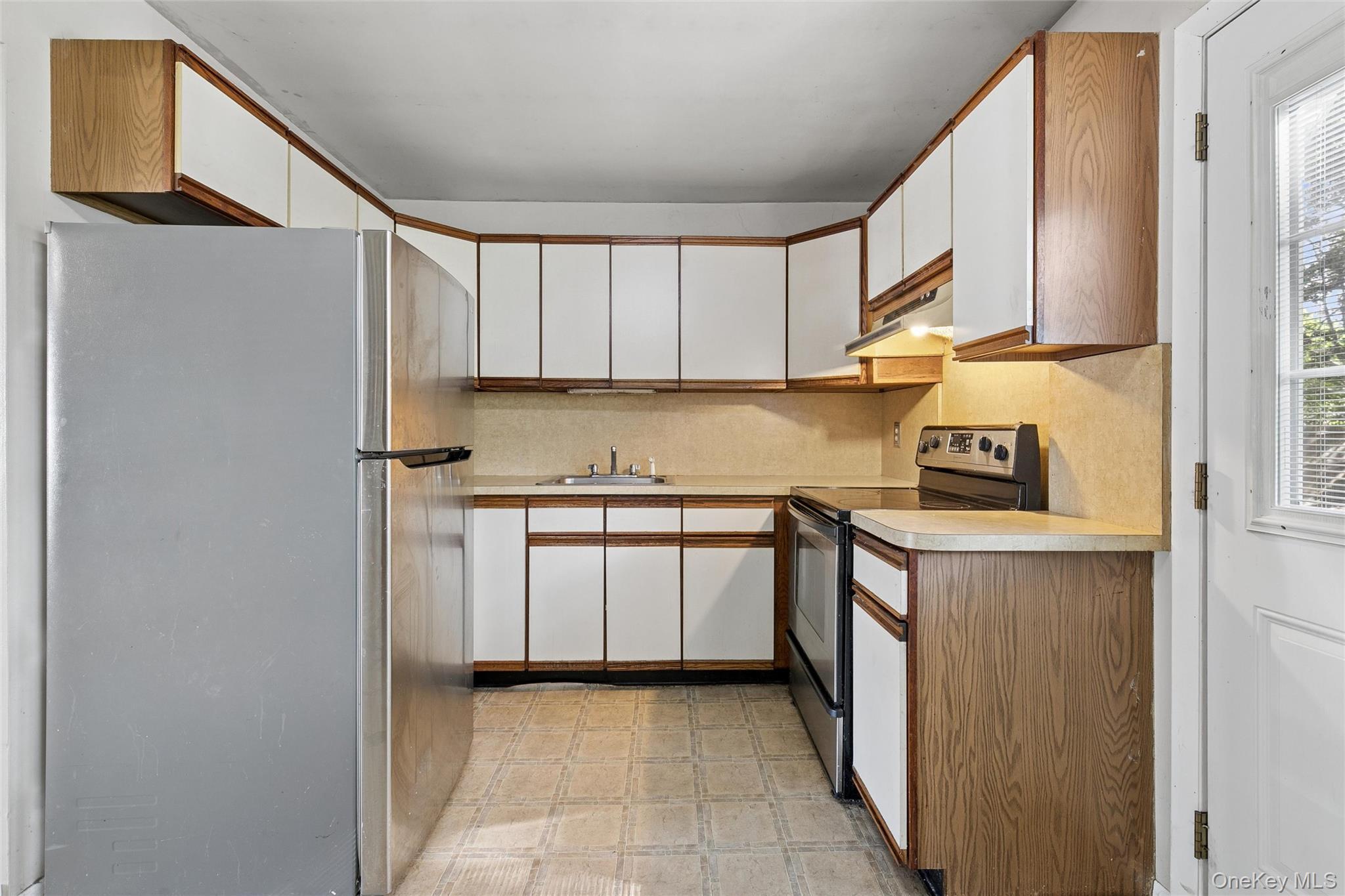 Single Family Connecticut Avenue  Suffolk County, NY 11763, MLS-1049216-8