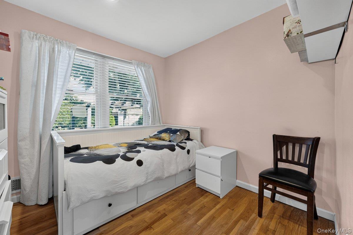 Single Family Burlington Avenue Suffolk County, NY 11729, MLS-1049237-7
