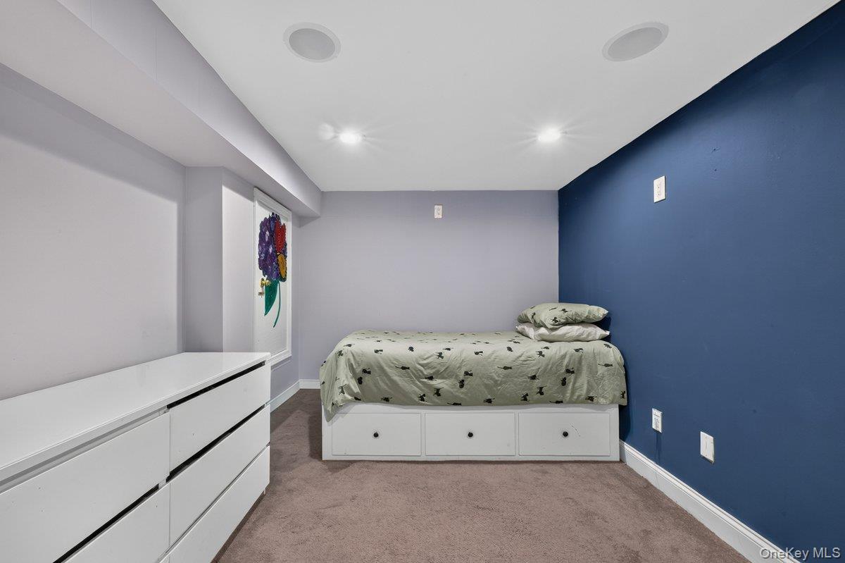 Single Family Burlington Avenue Suffolk County, NY 11729, MLS-1049237-8