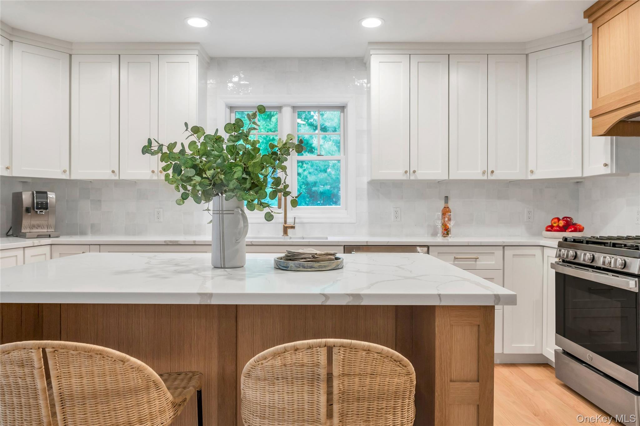 Single Family Montauk Boulevard Suffolk County, NY 11937, MLS-1049240-15