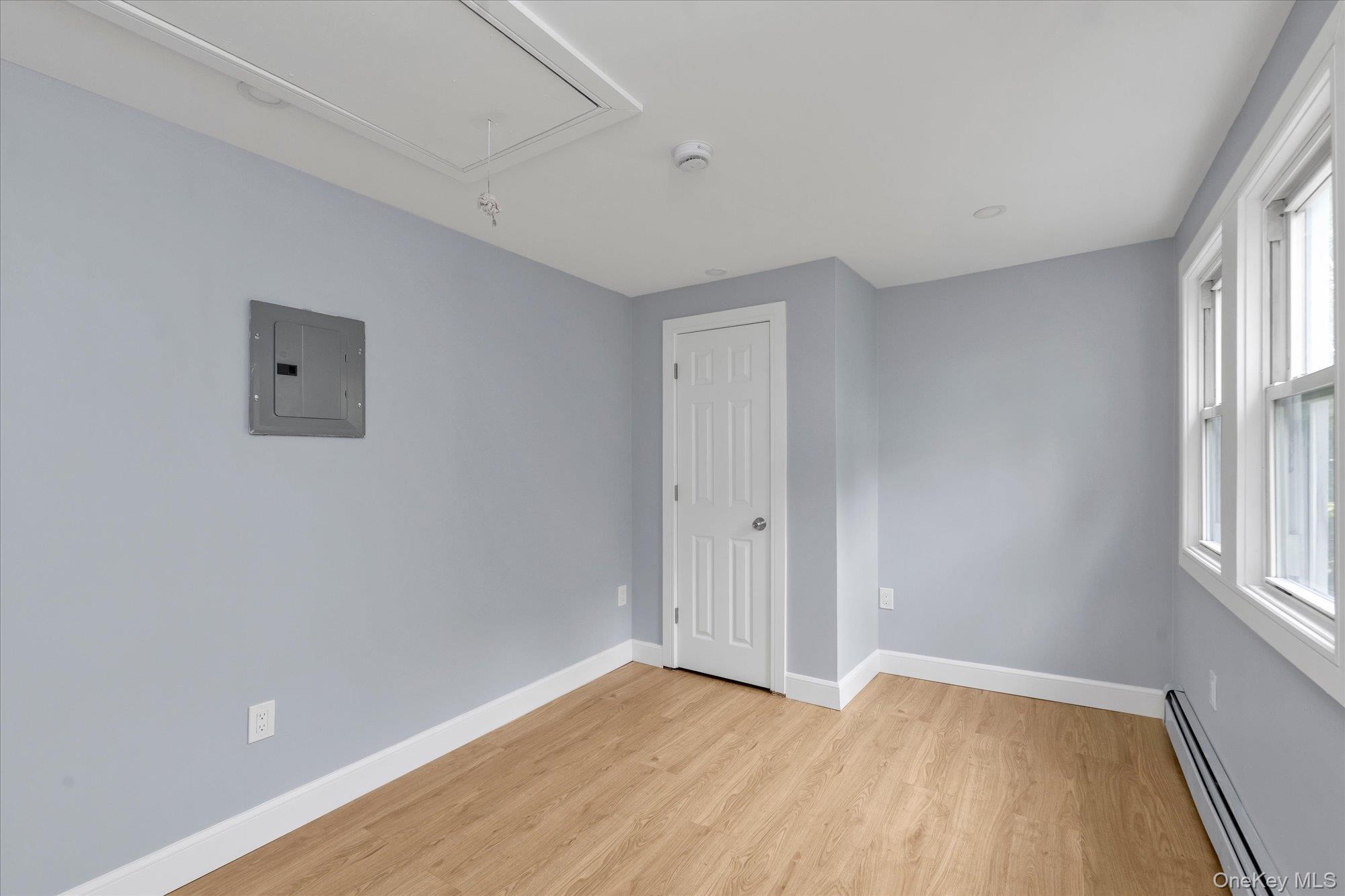 Single Family Davis St Nassau County, NY 11518, MLS-1049242-17