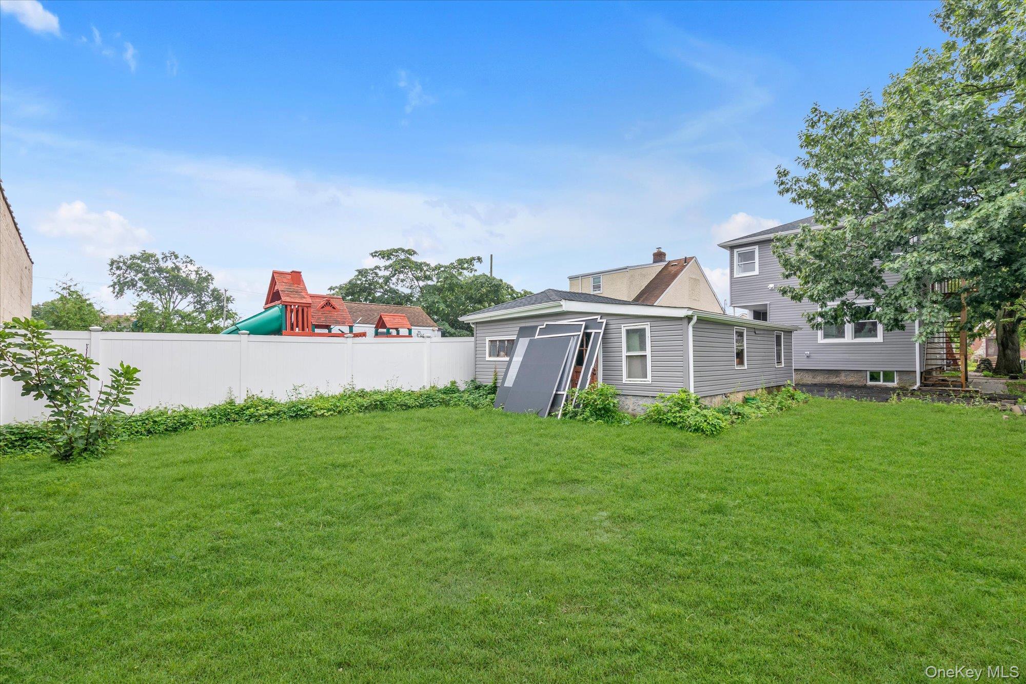 Single Family Davis St Nassau County, NY 11518, MLS-1049242-21