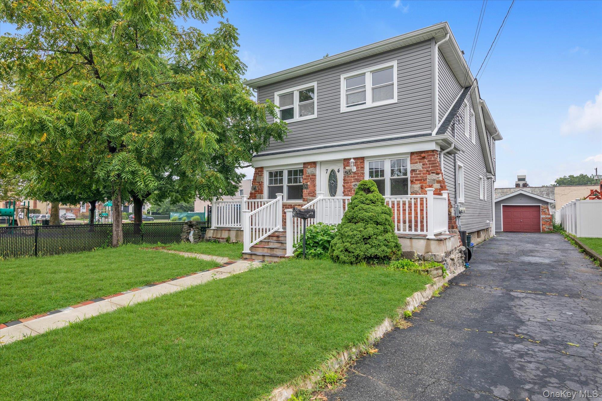 Single Family Davis St Nassau County, NY 11518, MLS-1049242-23