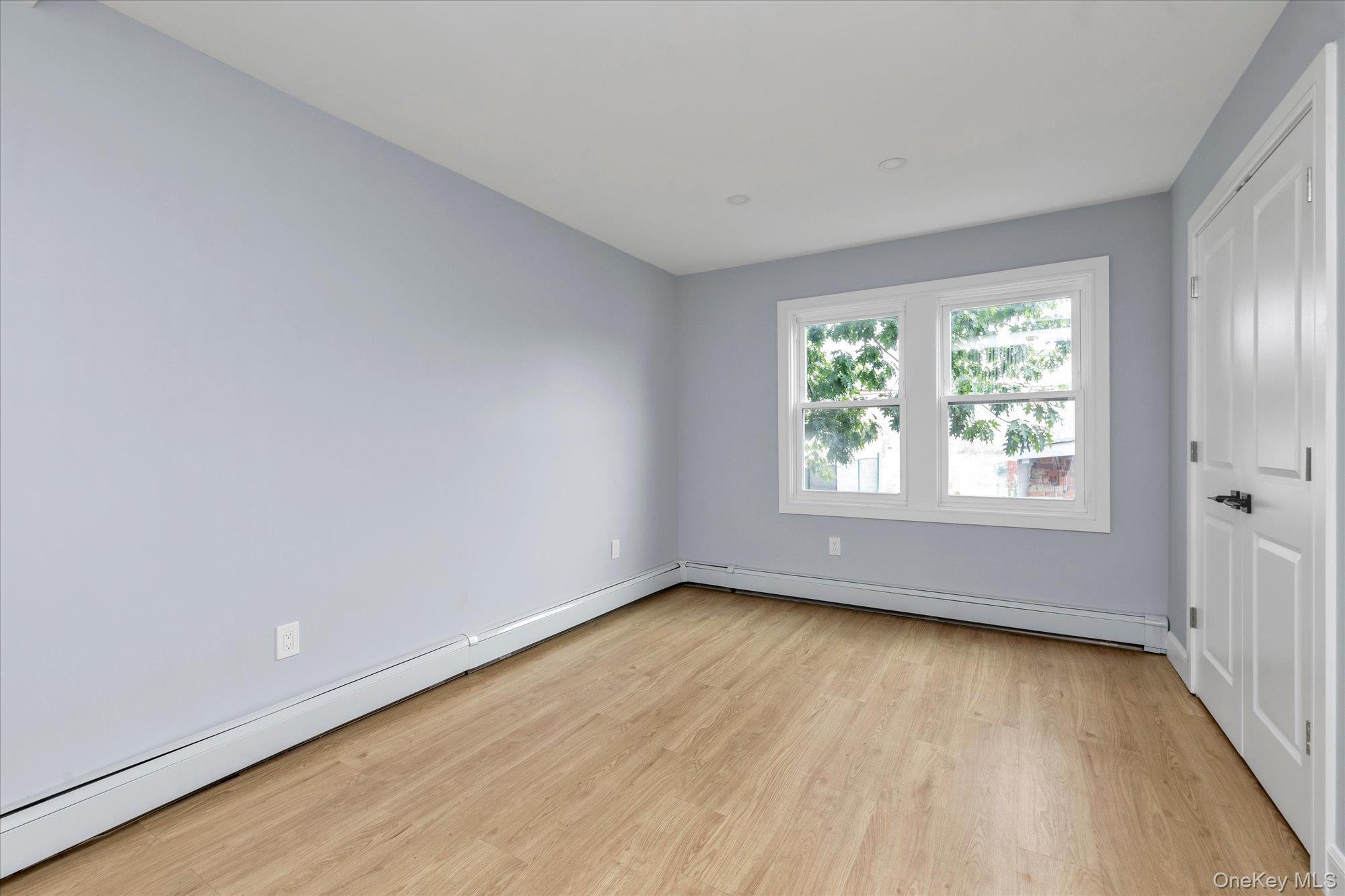 Single Family Davis St Nassau County, NY 11518, MLS-1049242-7