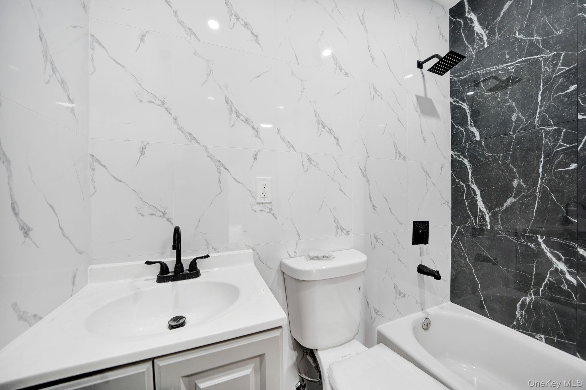 Single Family Edgewood Avenue Queens, NY 11413, MLS-1049246-16