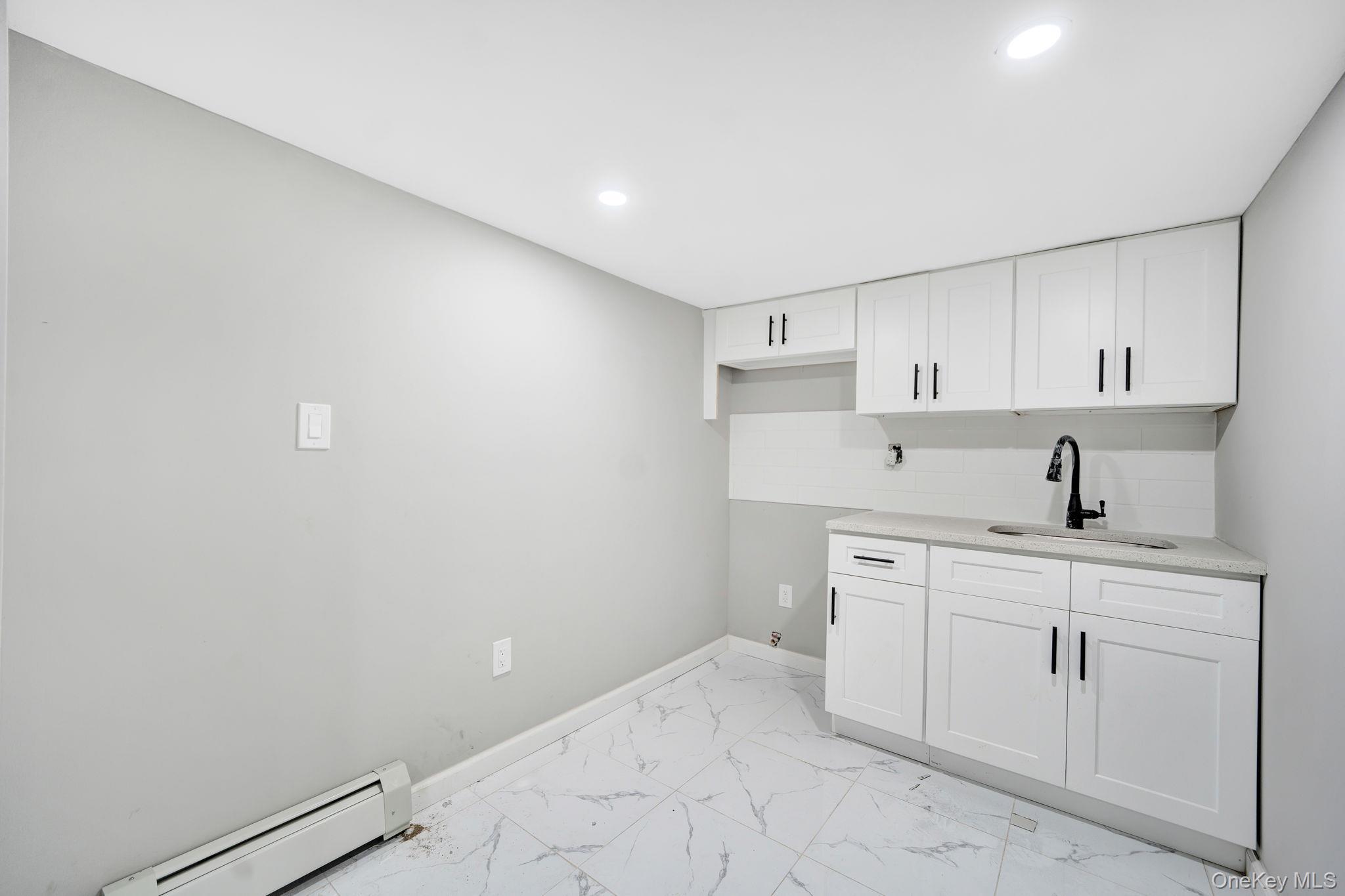 Single Family Edgewood Avenue Queens, NY 11413, MLS-1049246-19
