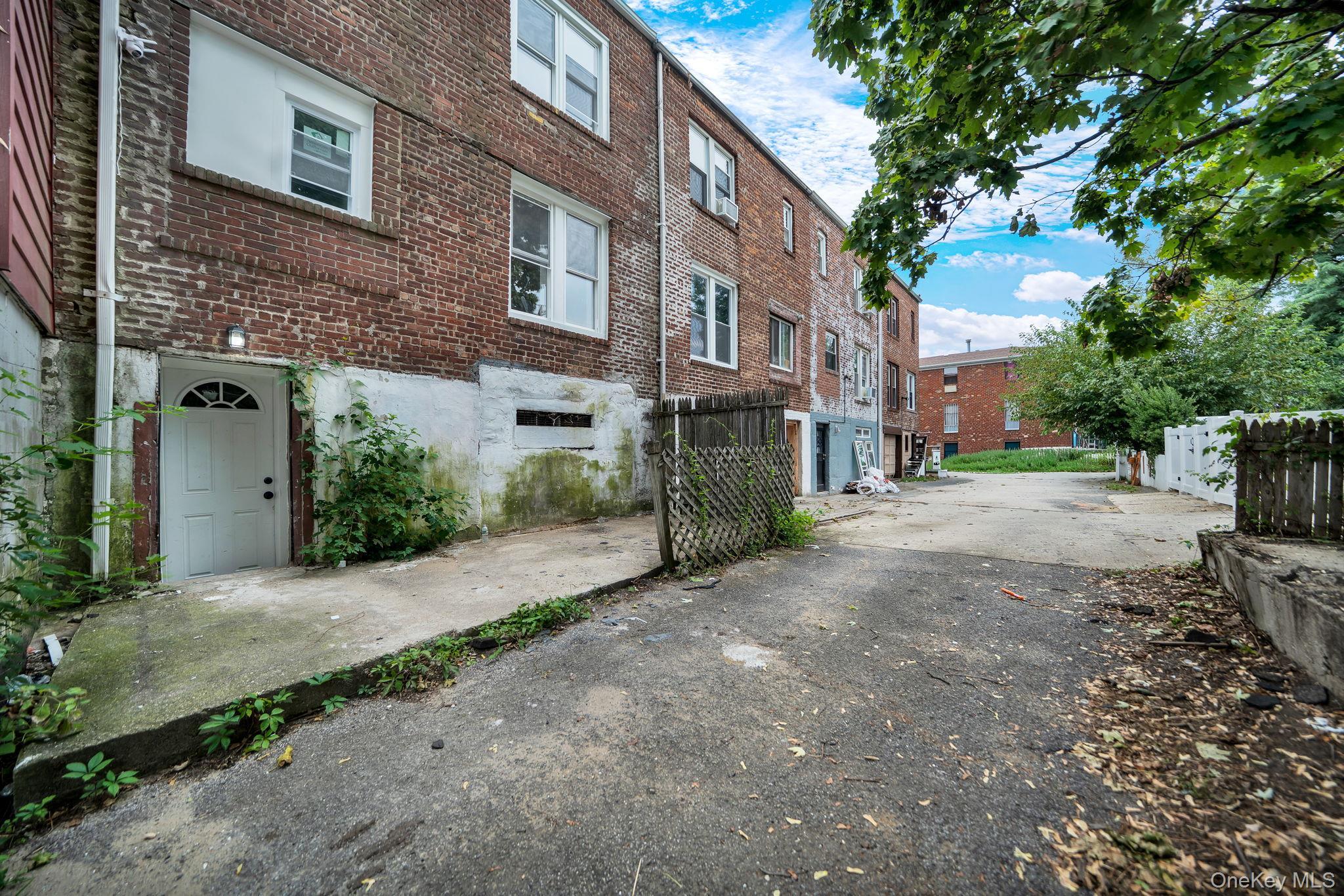 Single Family Edgewood Avenue Queens, NY 11413, MLS-1049246-23