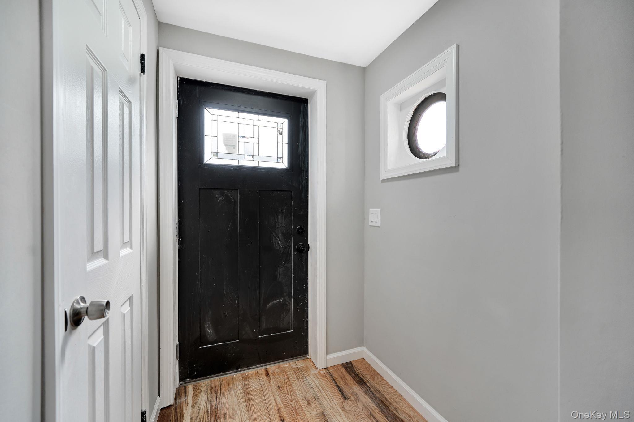Single Family Edgewood Avenue Queens, NY 11413, MLS-1049246-3