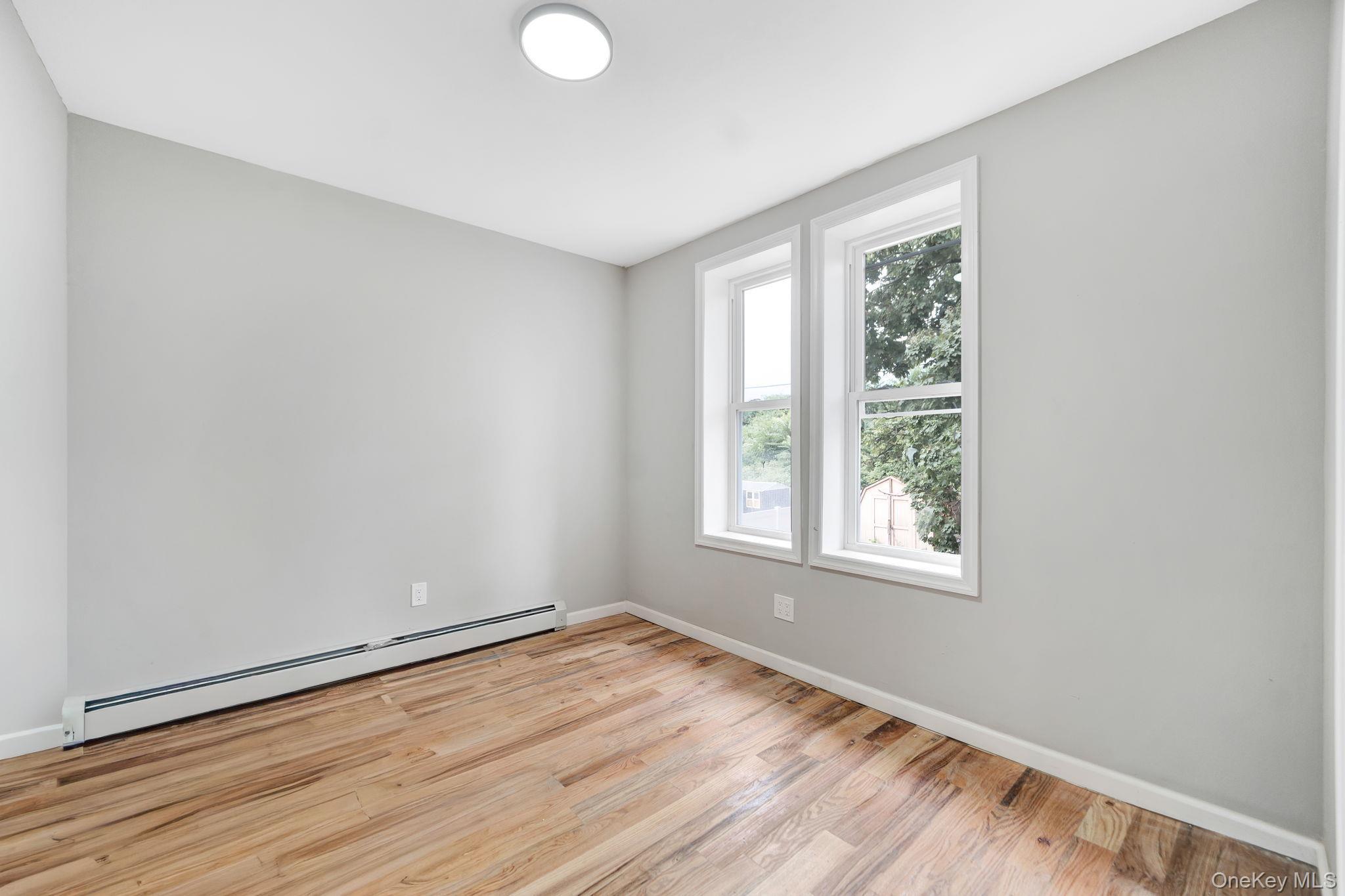 Single Family Edgewood Avenue Queens, NY 11413, MLS-1049246-8