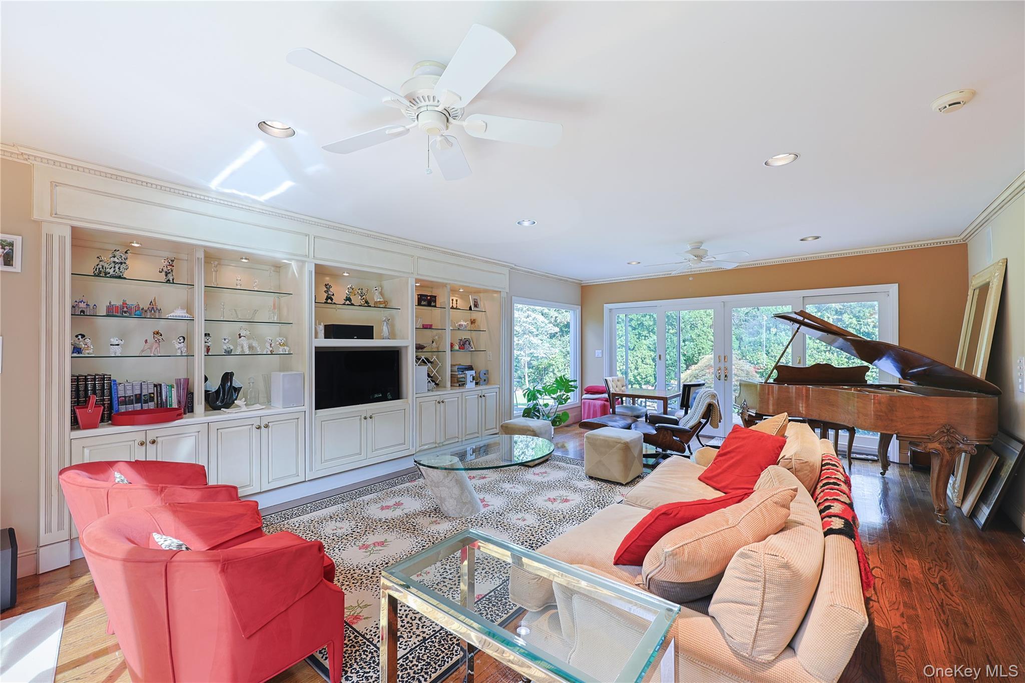 Single Family Old Field Lane Nassau County, NY 11020, MLS-1049250-4