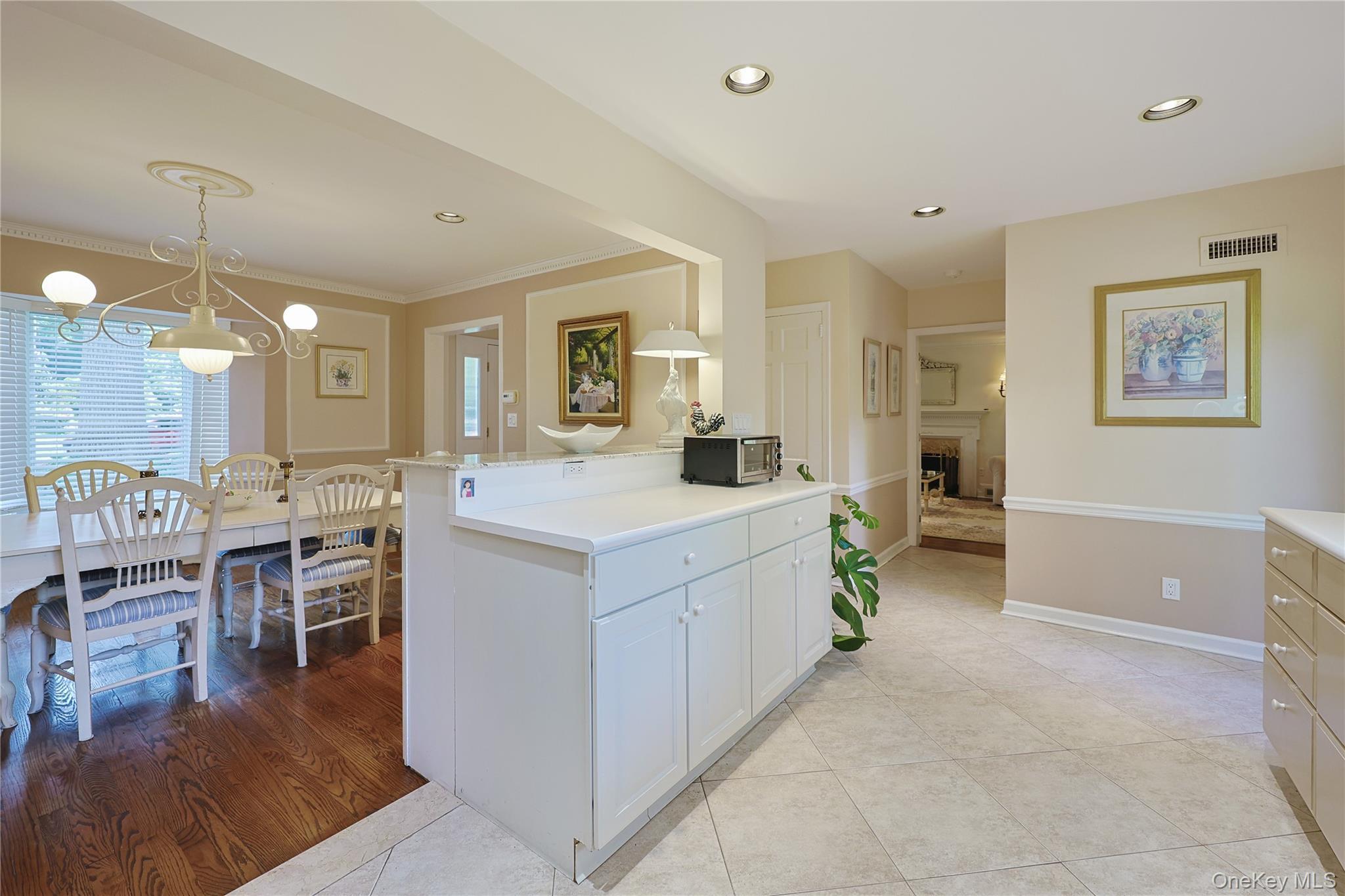 Single Family Old Field Lane Nassau County, NY 11020, MLS-1049250-9