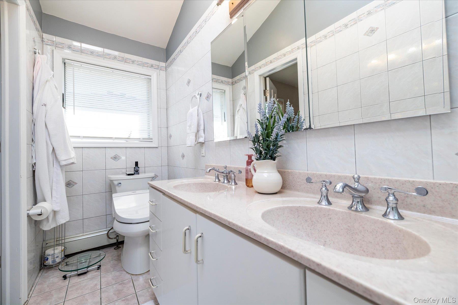 Single Family Links Drive S  Nassau County, NY 11572, MLS-1049253-19