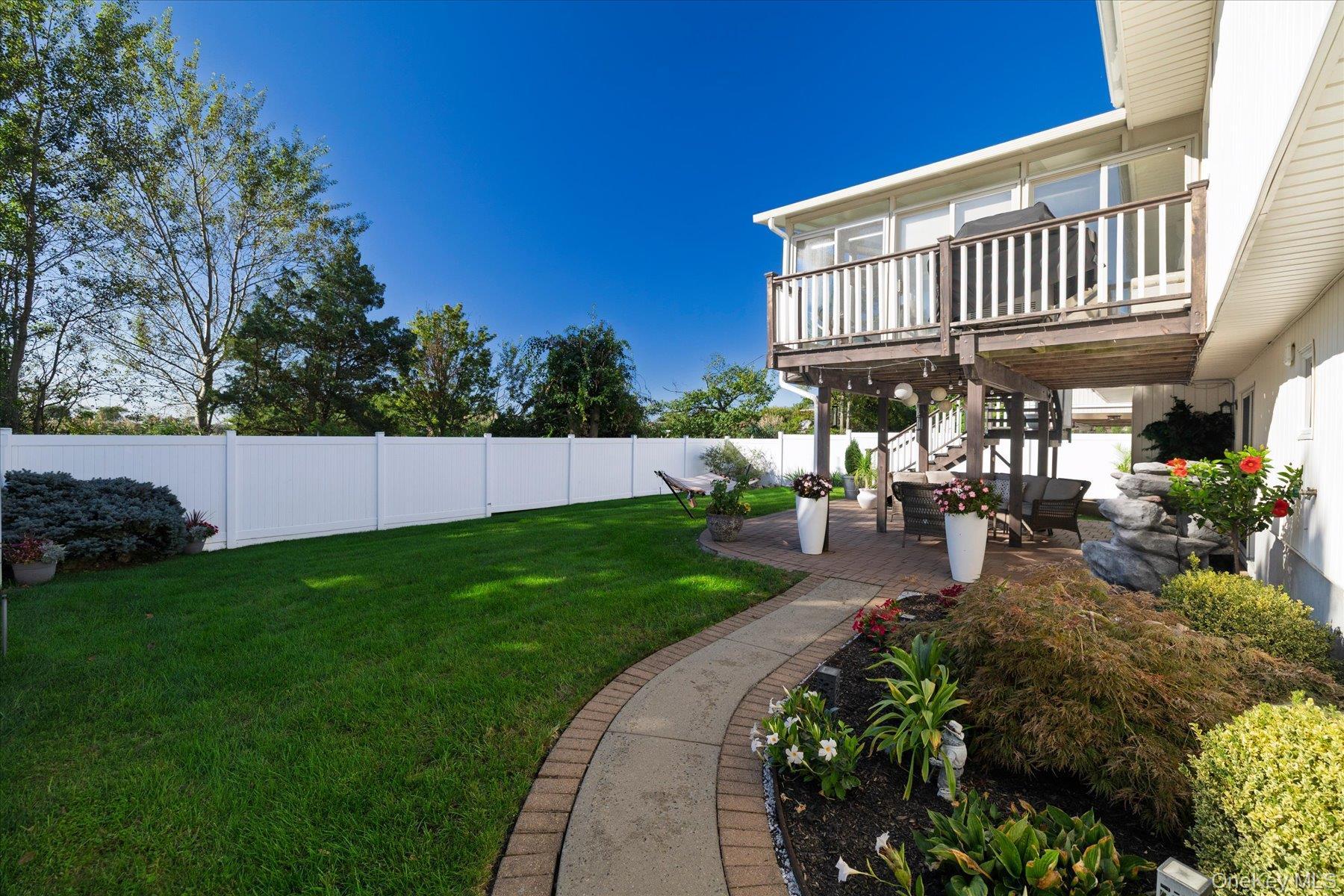 Single Family Links Drive S  Nassau County, NY 11572, MLS-1049253-29
