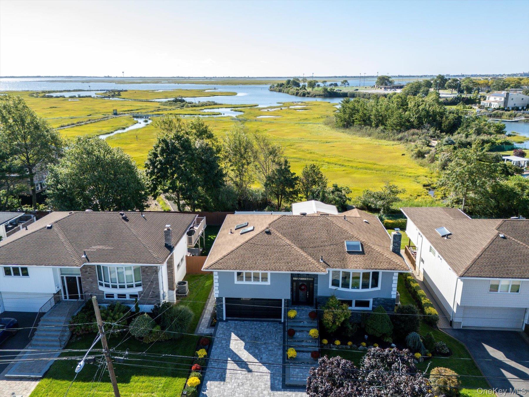 Single Family Links Drive S  Nassau County, NY 11572, MLS-1049253-35