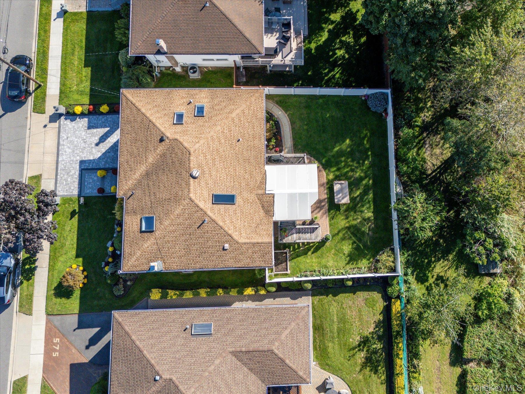 Single Family Links Drive S  Nassau County, NY 11572, MLS-1049253-38