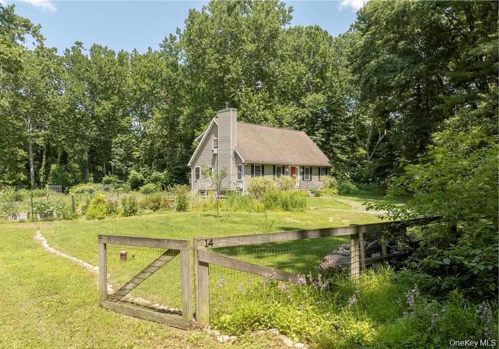Single Family Creekside Place Dutchess County, NY 12569, MLS-1049263-2