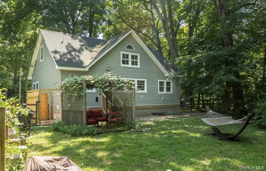 Single Family Creekside Place Dutchess County, NY 12569, MLS-1049263-26