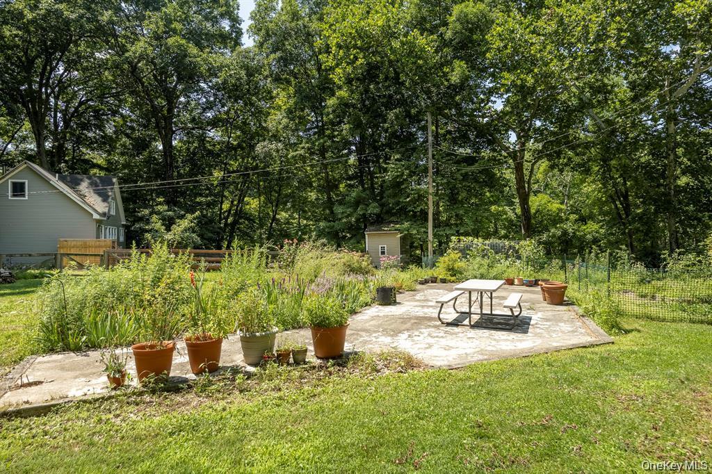 Single Family Creekside Place Dutchess County, NY 12569, MLS-1049263-28